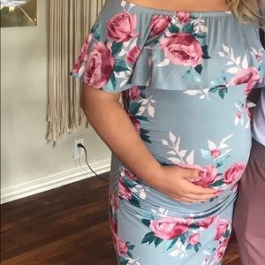 XL fitted maternity dress, knee length ( fits L)